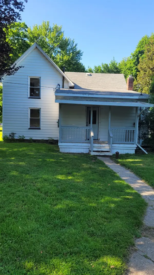 1013 Oak, Lennon, MI 48449