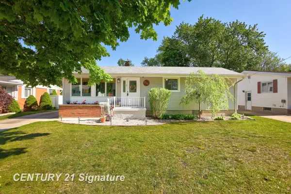 2101 N Brentwood, Essexville, MI 48732