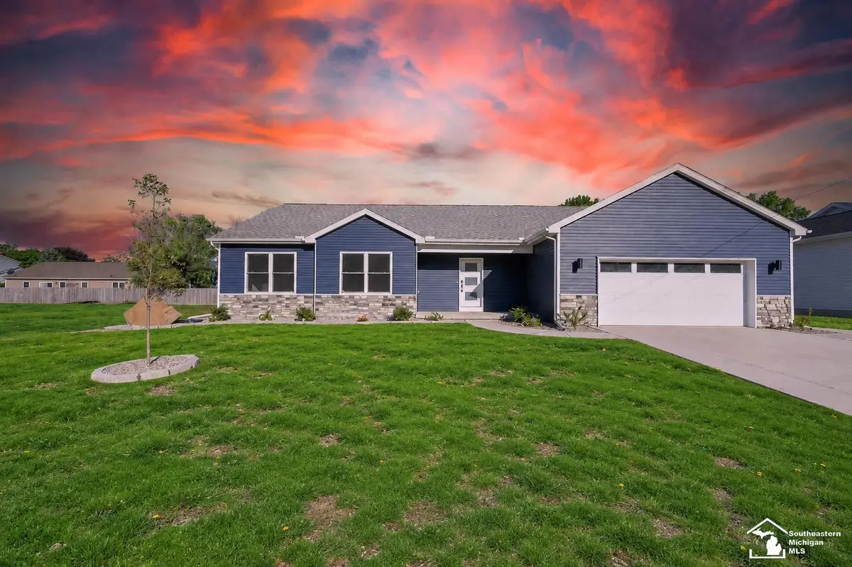 15458 Eastwood, Monroe, MI 48161 - #1