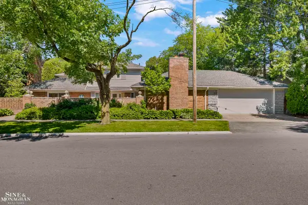 319 Kercheval, Grosse Pointe Farms, MI 48236