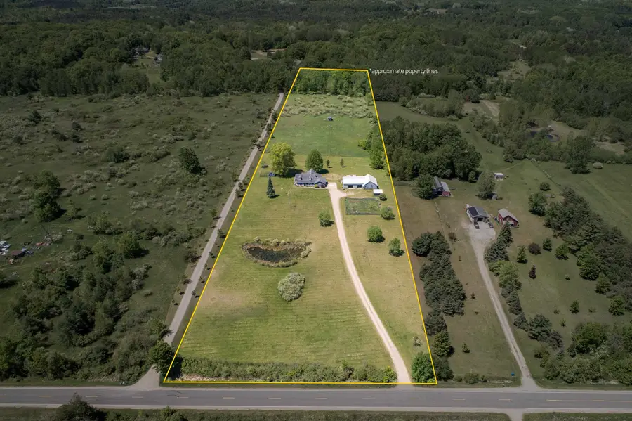 3461 N Hoover, Gladwin, MI 48624 - #3