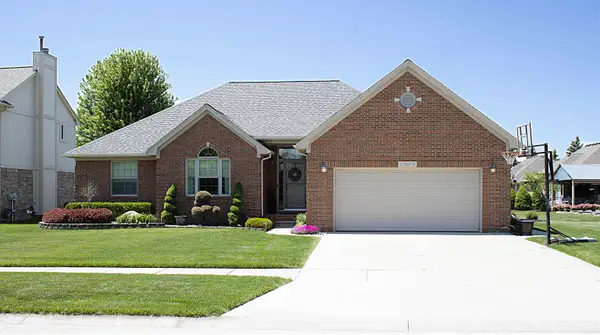 53579 Meadow Creek, New Baltimore, MI 48047