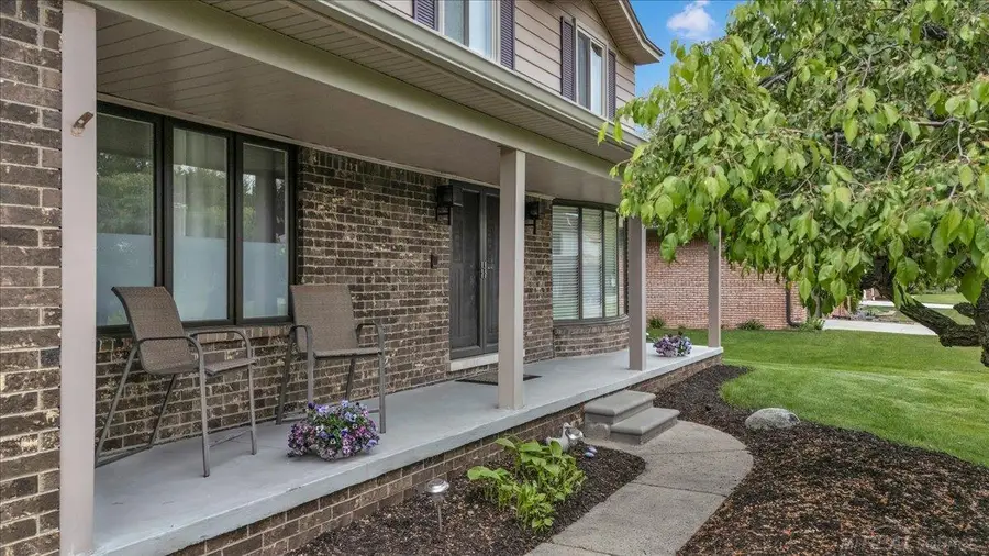 55767 Sandy, Shelby, MI 48316 - #2