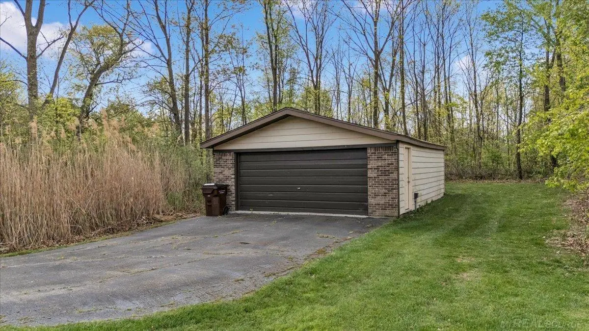 55767 Sandy Ln V, Utica, MI 48316 - #1