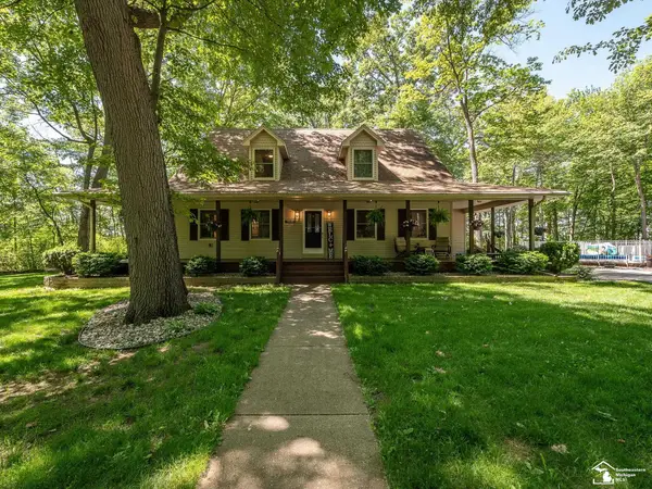 1326 S Raisinville, Monroe, MI 48161