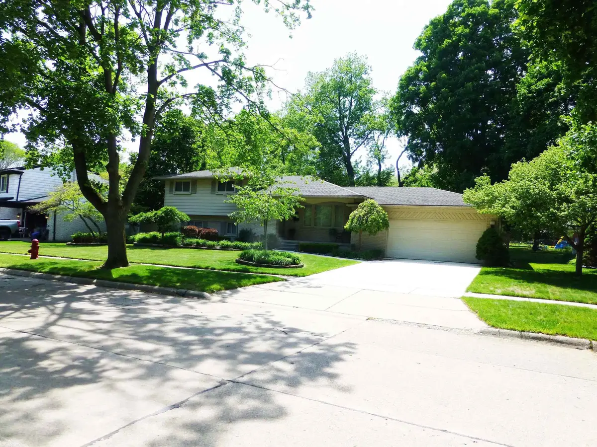 16117 Alpine, Livonia, MI 48154 - #1