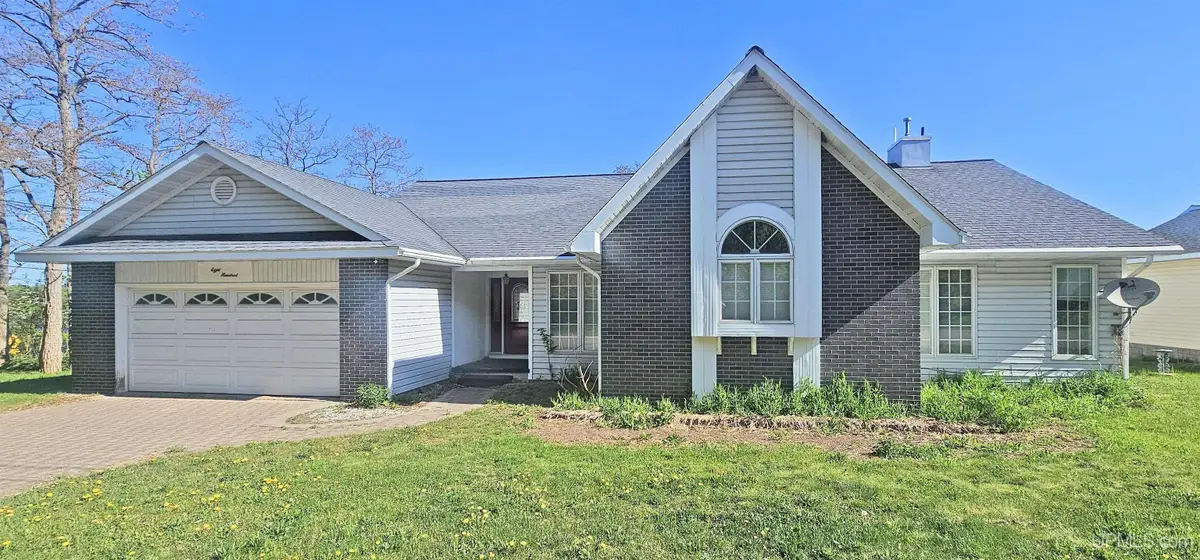 800 W South, Houghton, MI 49931 - #1