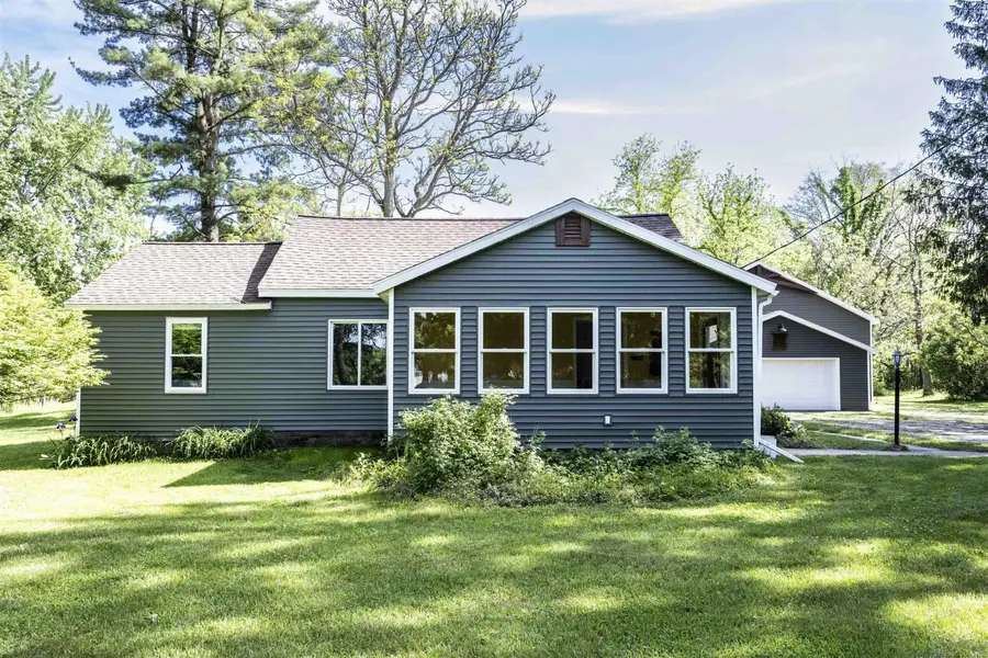 1516 11 Mile Ne, Comstock Park, MI 49321 - #2