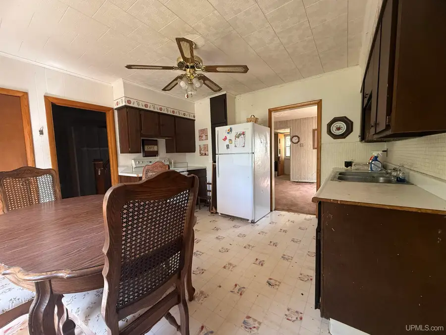 517 Wilson, Kingsford, MI 49802 - #3