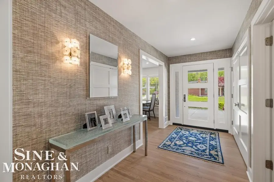 27 Shorecrest, Grosse Pointe Shores, MI 48236 - #3