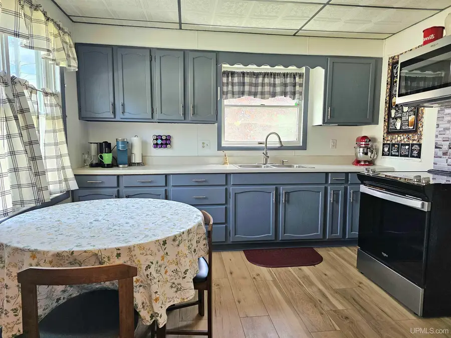 628 Manistique, Manistique, MI 49854 - #2