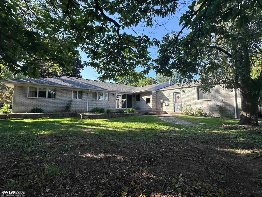 38666 Moravian, Clinton Township, MI 48036 - #3