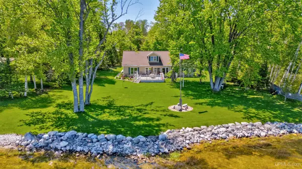 W19105 Diller, Germfask, MI 49836