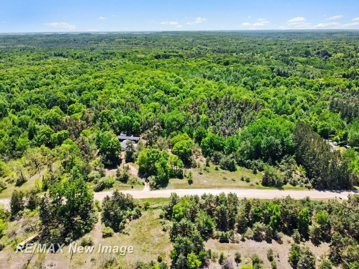 3769 W Herrick, Farwell, MI 48622 - #1