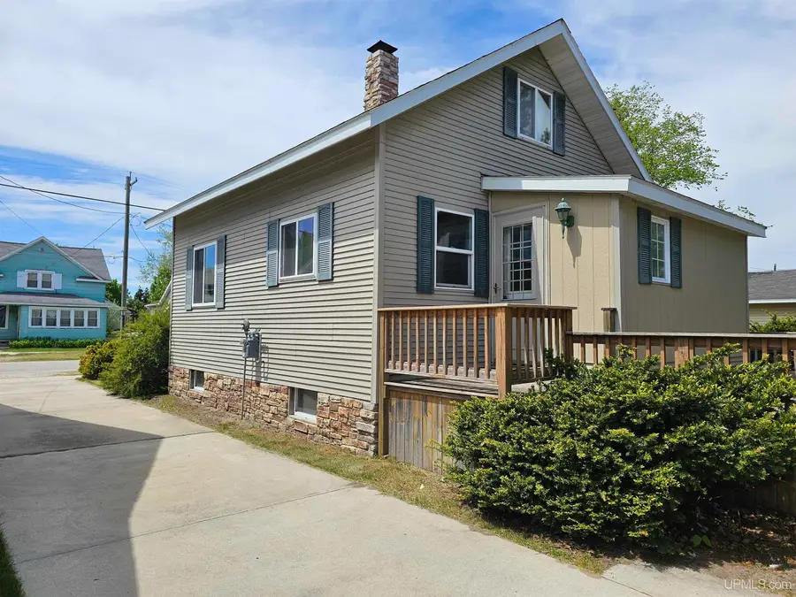 124 N First, Manistique, MI 49854 - #3