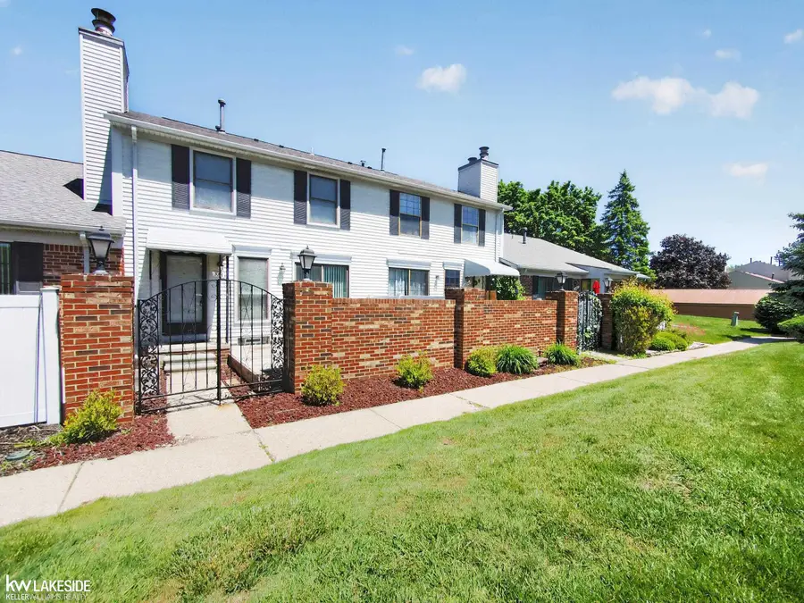 38951 E Golfview, Clinton Township, MI 48038 - #2