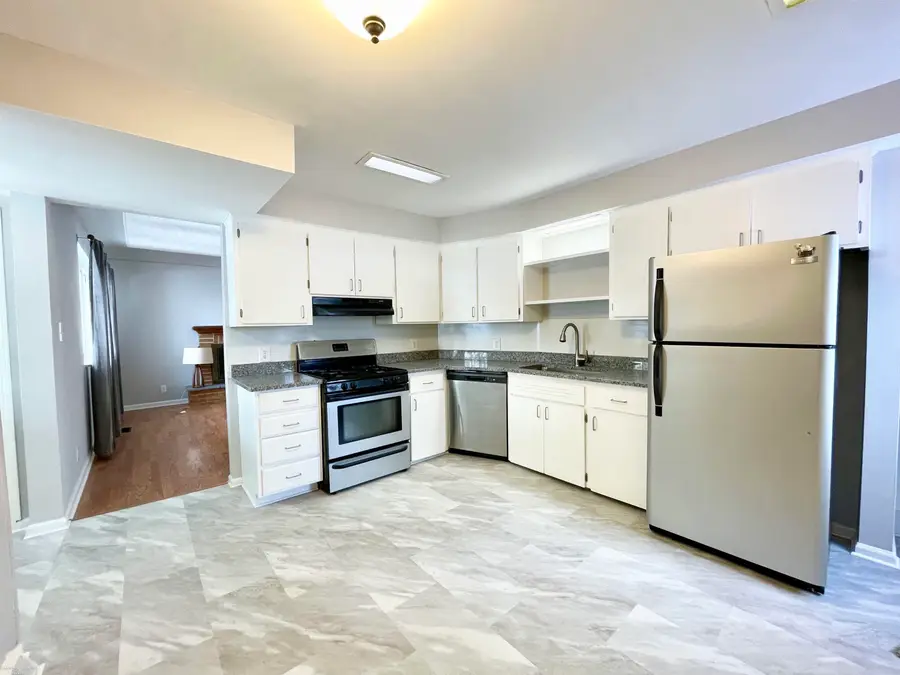 12531 Common, Warren, MI 48093 - #3