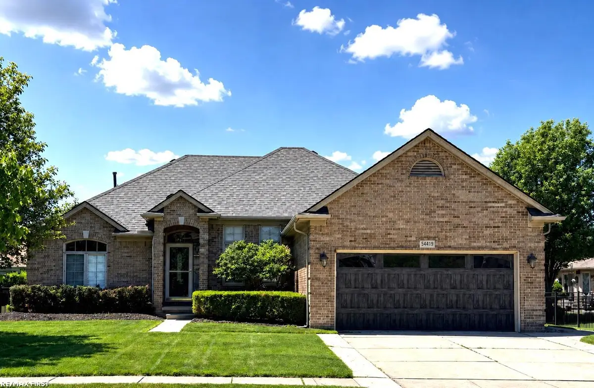 54419 Maple Leaf, New Baltimore, MI 48047 - #1