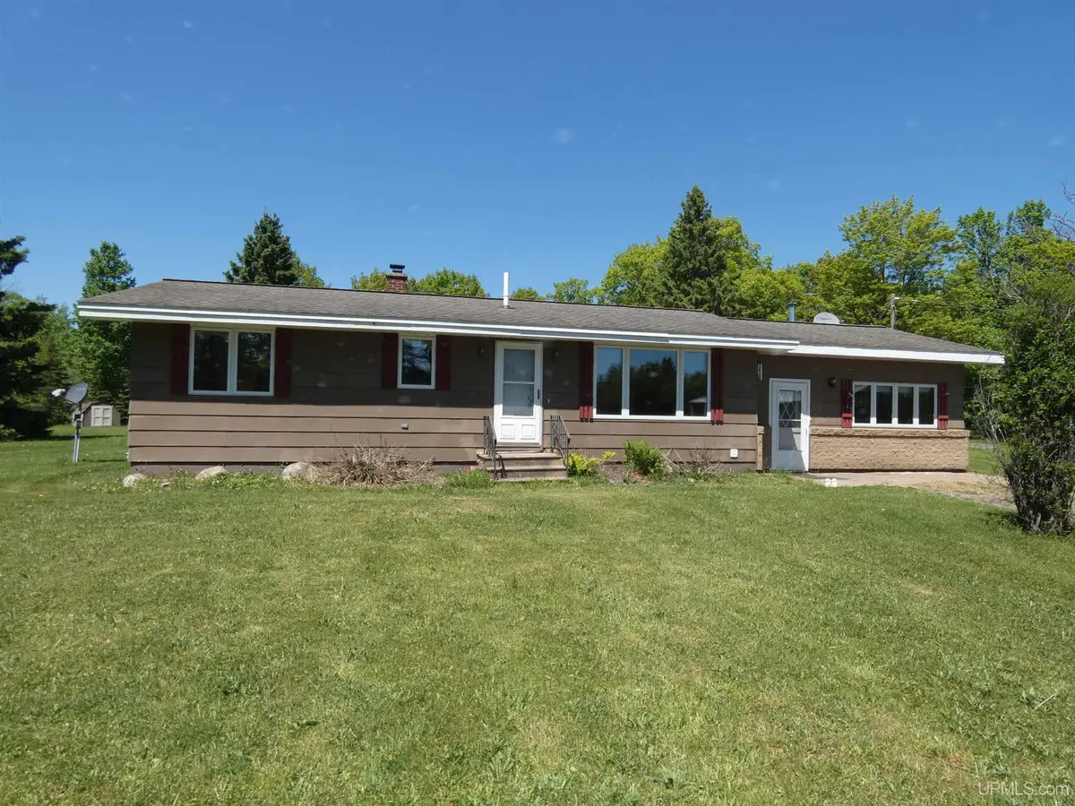 E6386 Wood, Bessemer, MI 49911 - #1