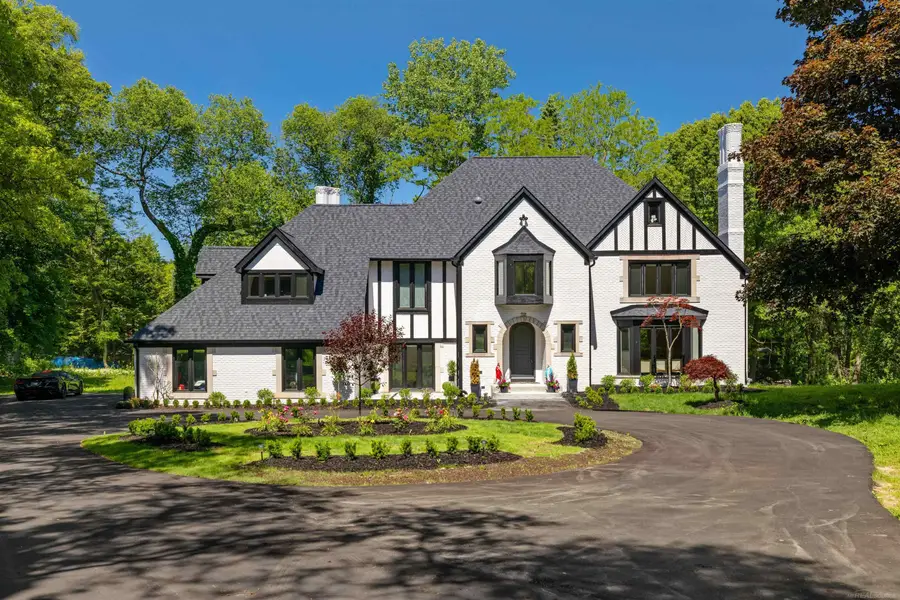 300 Camelot, Oakland Township, MI 48306 - #2