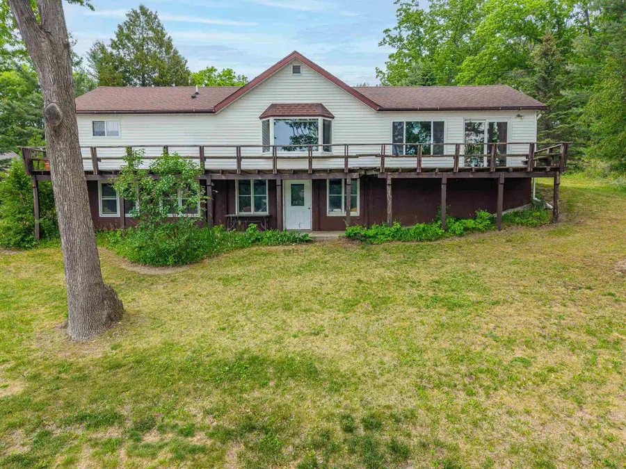 3152 Van Deusen, Harrison, MI 48625 - #2
