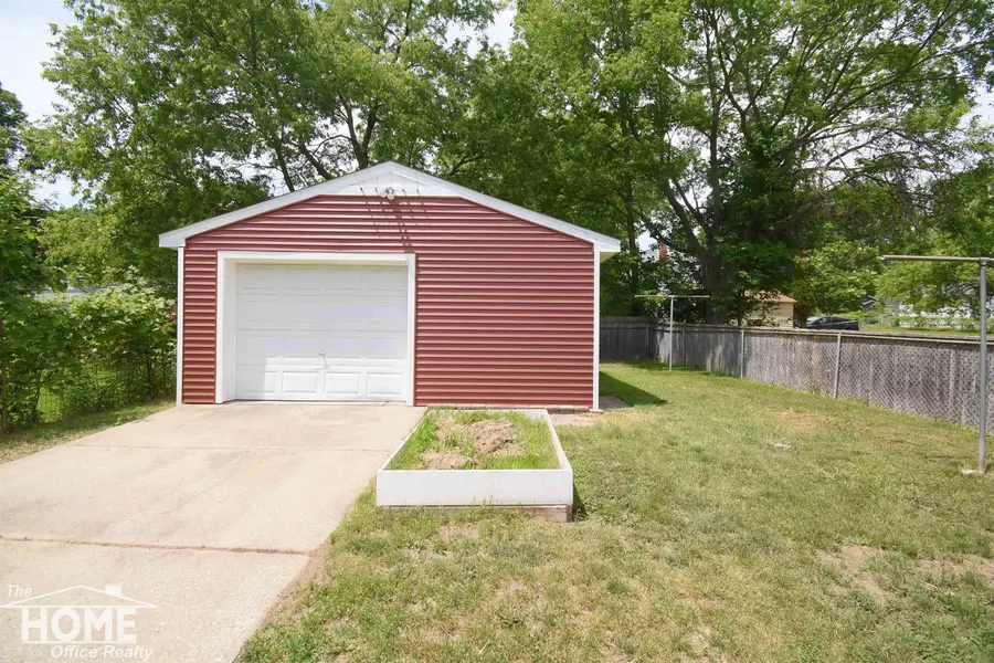 1106 Regent, Lansing, MI 48912 - #2