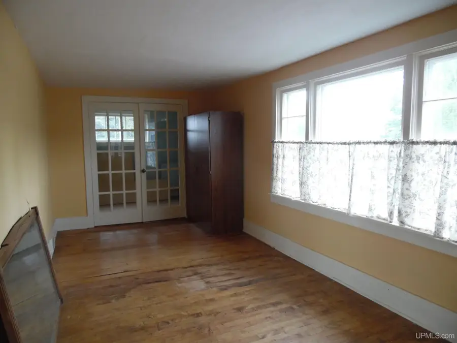 25828 Lake Linden, Calumet, MI 49913 - #3