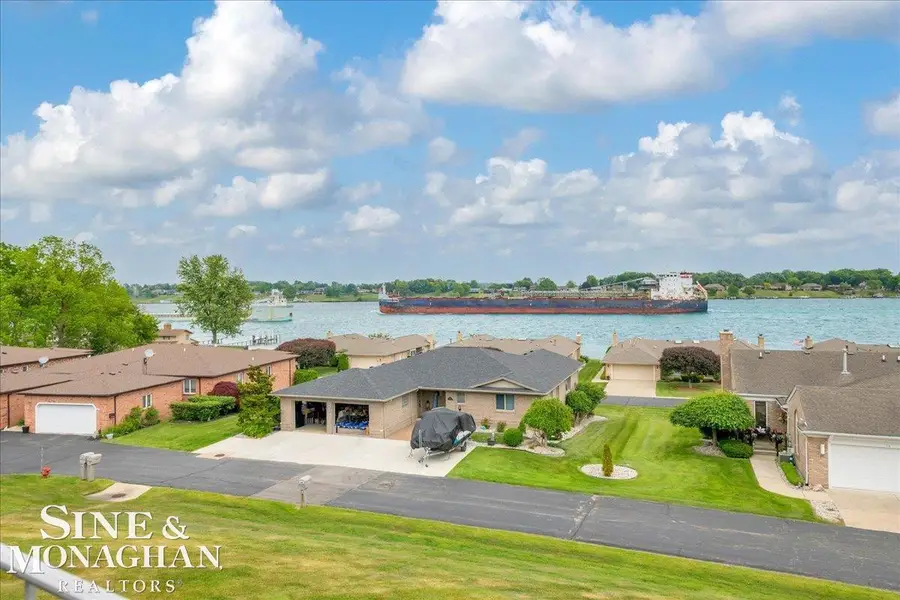 1935 River #11, Saint Clair, MI 48079 - #2