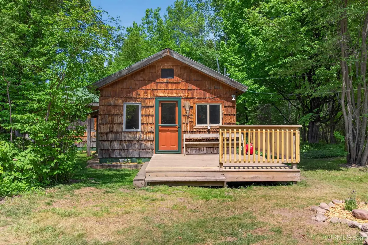 5860 County Road 550 #(1498 Co Rd KJ), Marquette, MI 49855 - #1