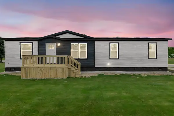 4087 Sunset Maple, Brown City, MI 48416