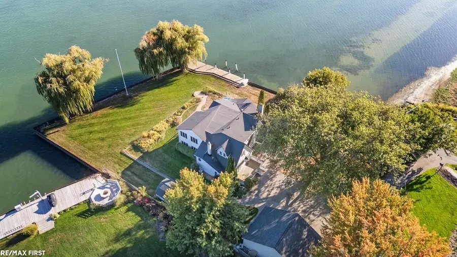 27927 Ponchartrain, Harrison Township, MI 48045 - #2