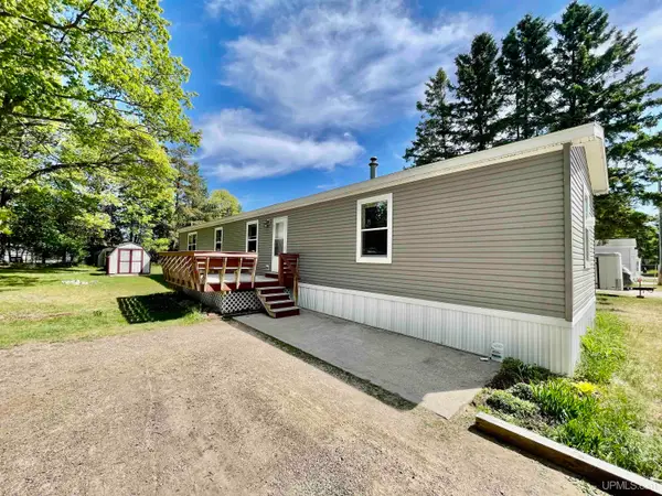8467 P.5 #6, Gladstone, MI 49837
