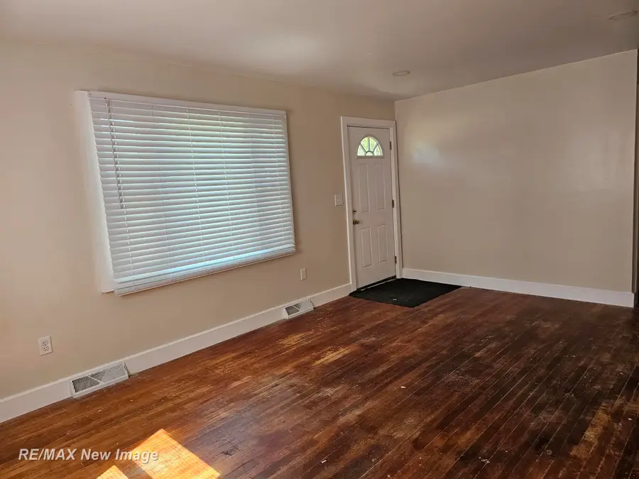 2126 Hammel, Saginaw, MI 48601 - #3