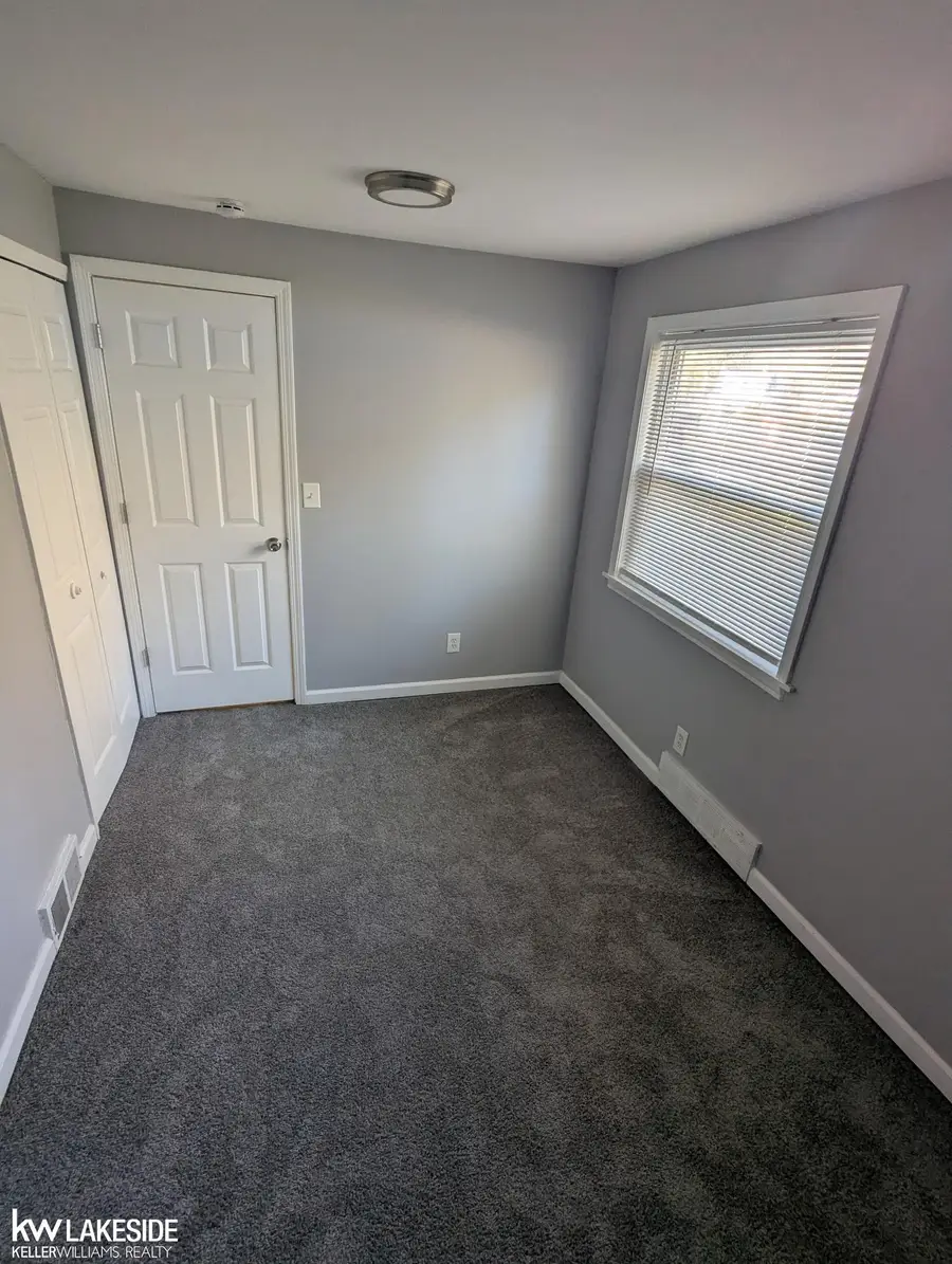 38204 Main, New Baltimore, MI 48047 - #2