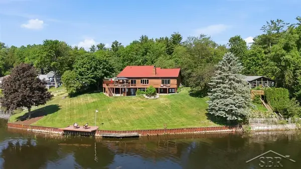 4448 N Verity, Sanford, MI 48657