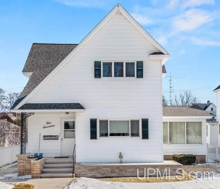 517 S 9th, Escanaba, MI 49829 - #1