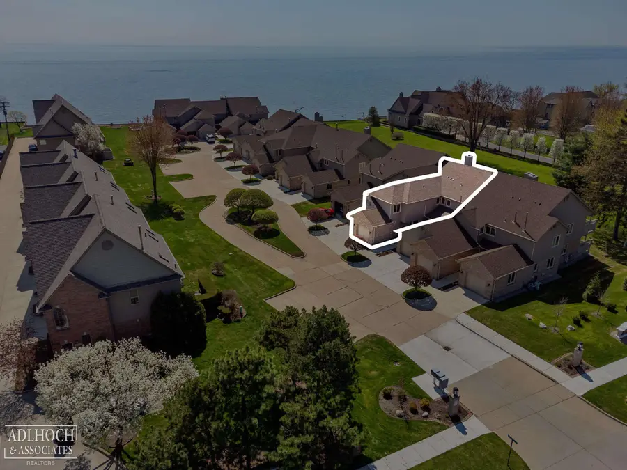 25540 Waterview, Harrison Township, MI 48045 - #2