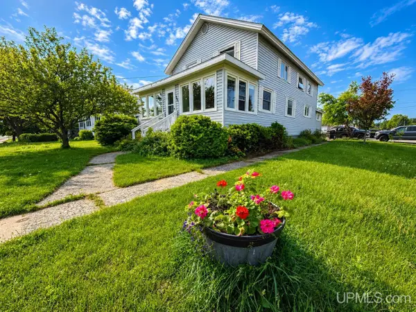 321 W Mcmillan, Newberry, MI 49868