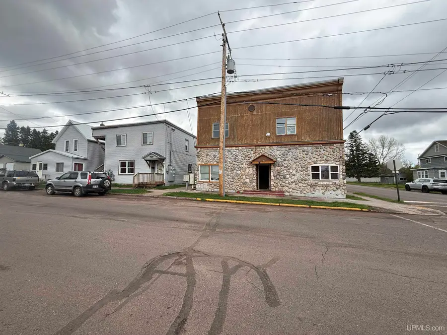 205/207 E Vaughn, Ironwood, MI 49938 - #3