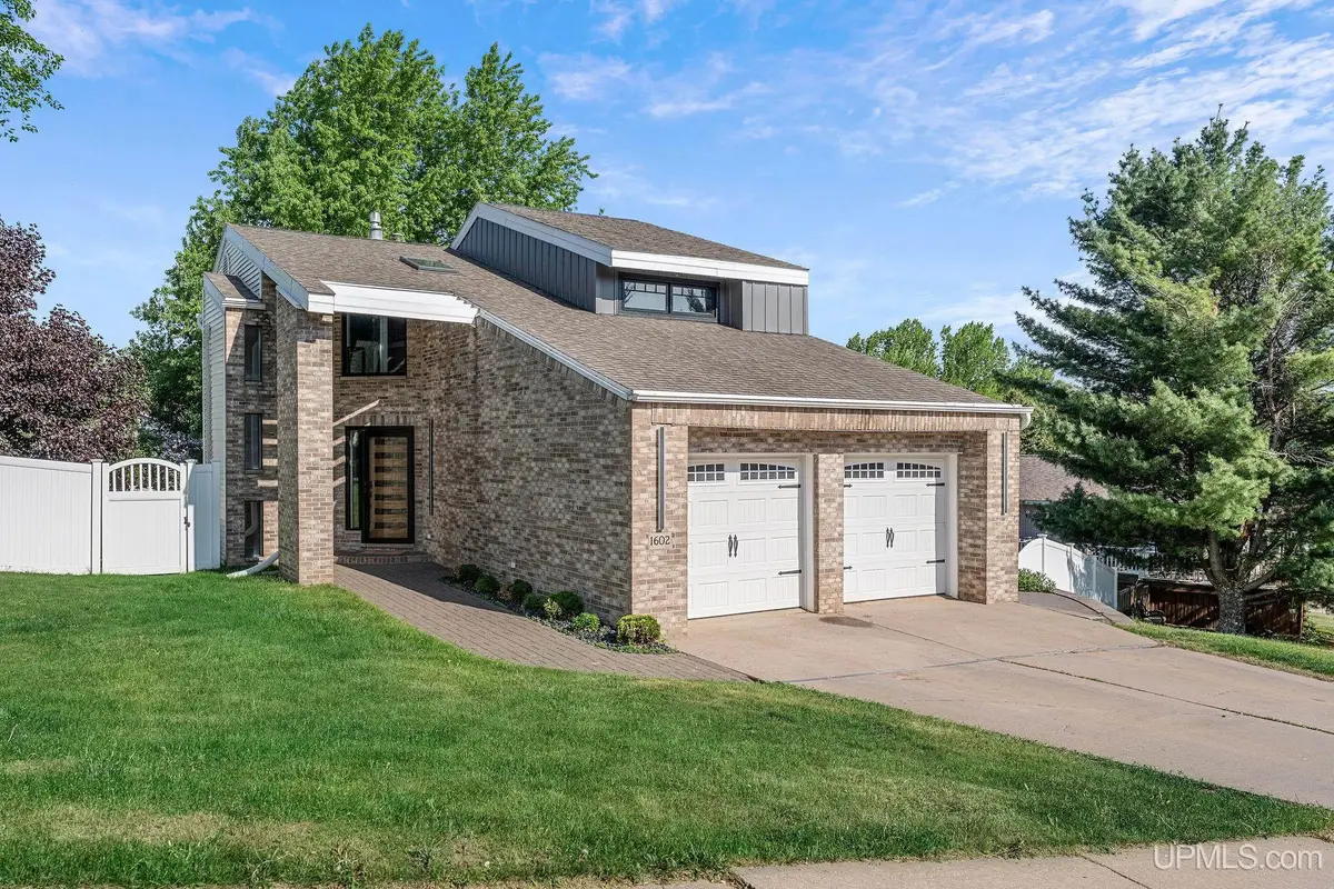 1602 Altamont, Marquette, MI 49855 - #1