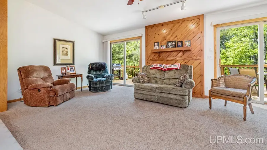 5035 Green Acres, Commonwealth, WI 54121 - #2