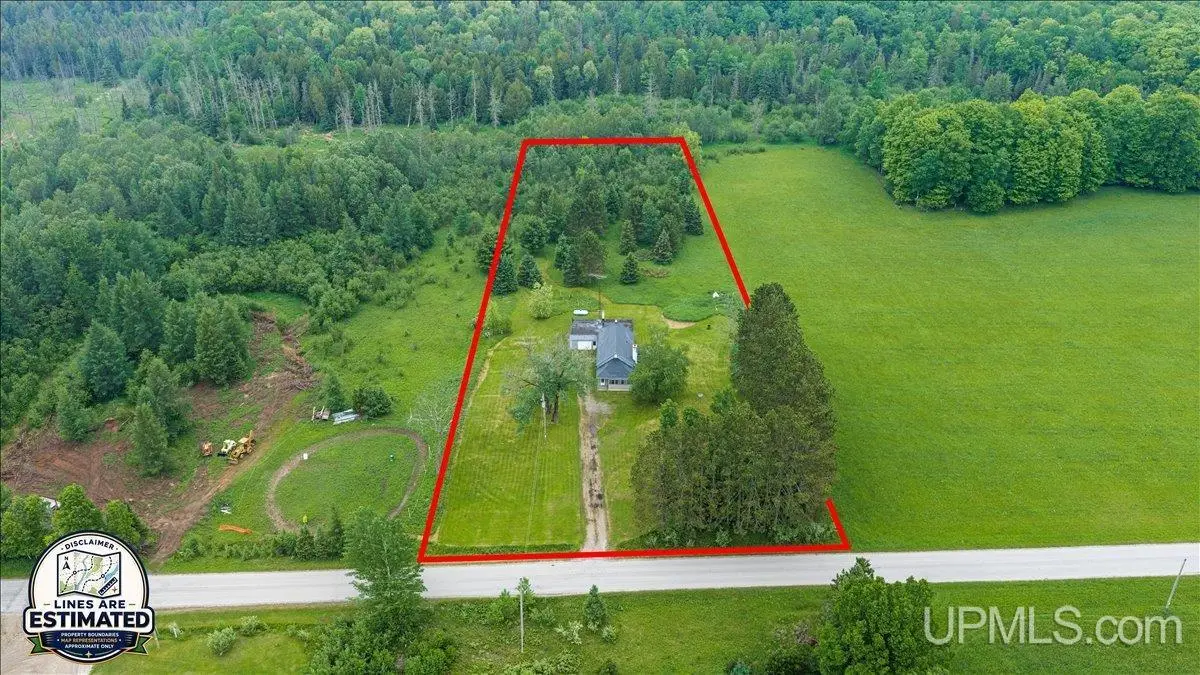 6038 29th, Gladstone, MI 49837 - #1