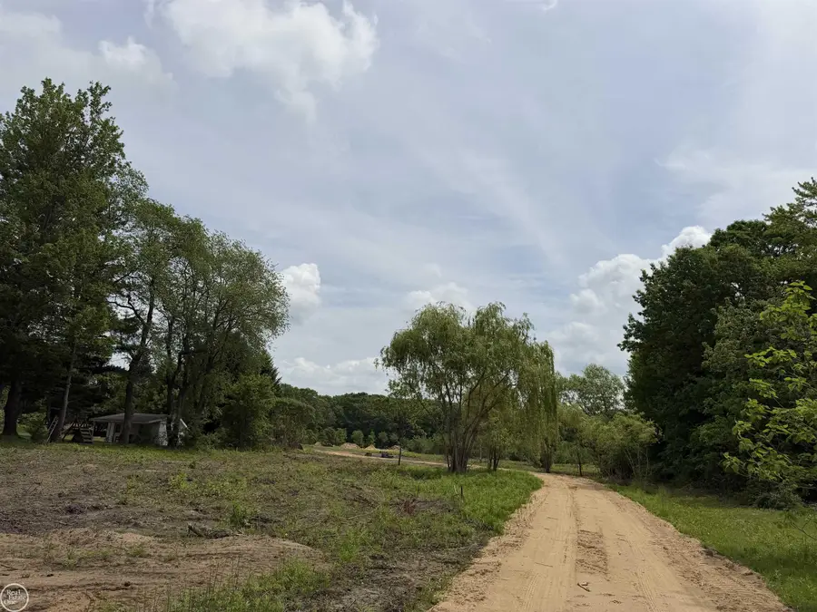 00 Parker, Fort Gratiot, MI 48059 - #2