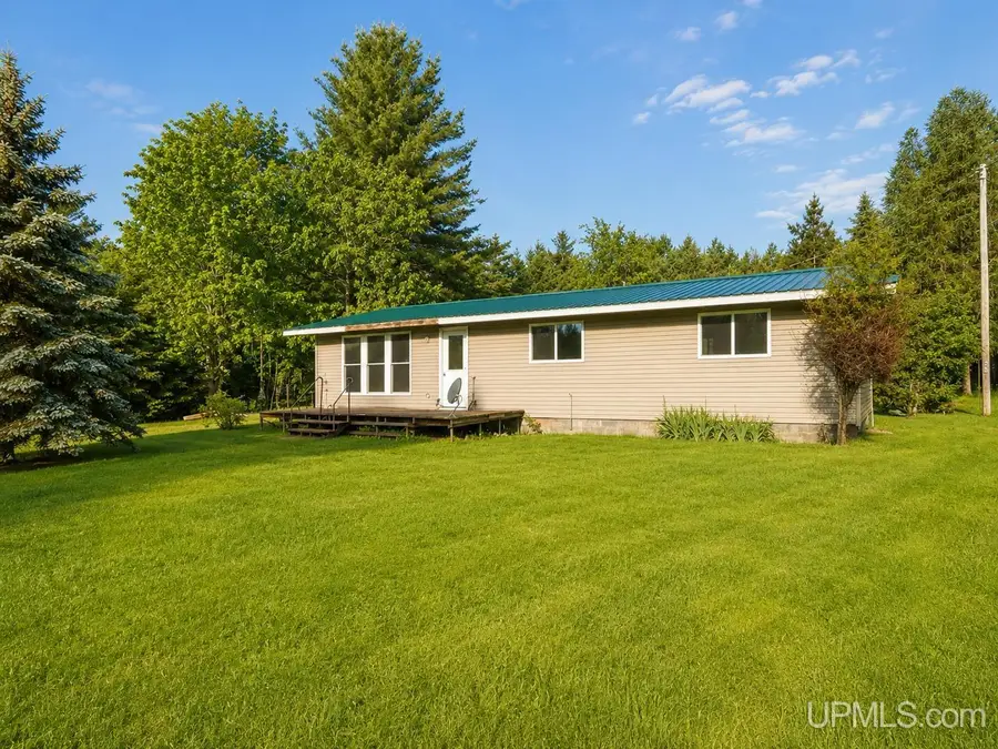 106 Hemlock, Trout Creek, MI 49967 - #2