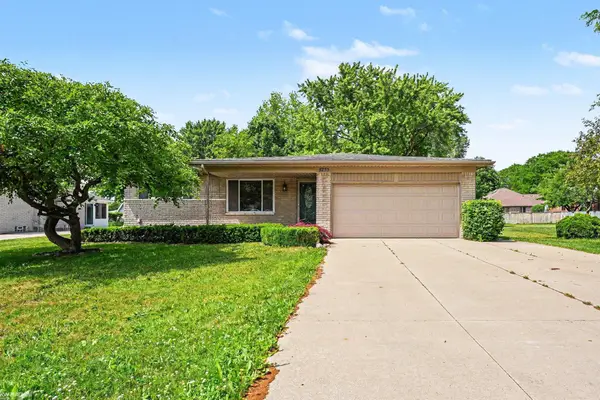 5233 Plymouth, Sterling Heights, MI 48310