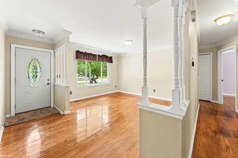 5233 Plymouth, Sterling Heights, MI 48310 - #3