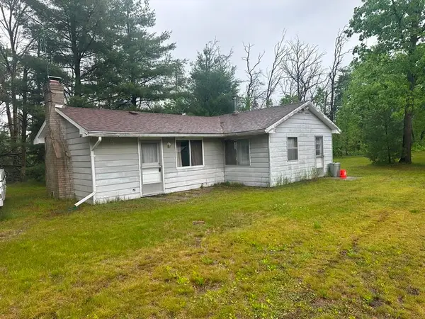 730 W Elder, Harrison, MI 48625