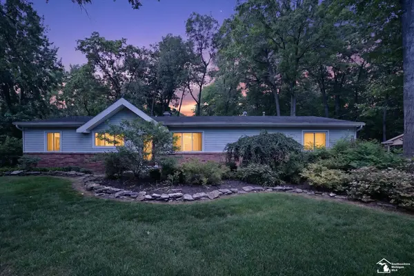 2854 Thunderbird Trail, Lambertville, MI 48144