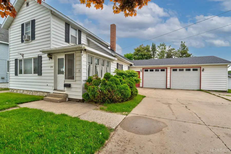 218 N Houghton, Manistique, MI 49854 - #2