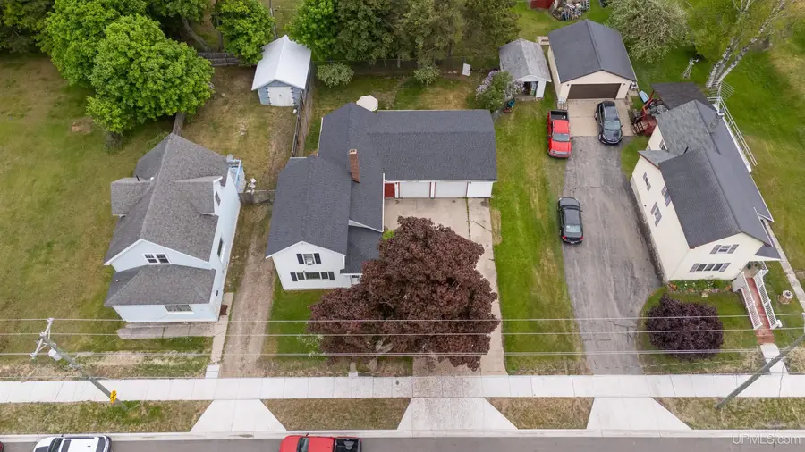 218 N Houghton, Manistique, MI 49854 - #3